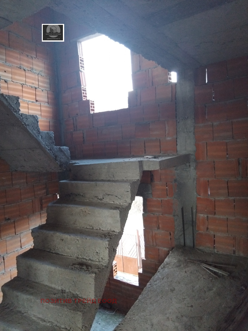 Продава КЪЩА, с. Голема Фуча, област Кюстендил, снимка 4 - Къщи - 52997385