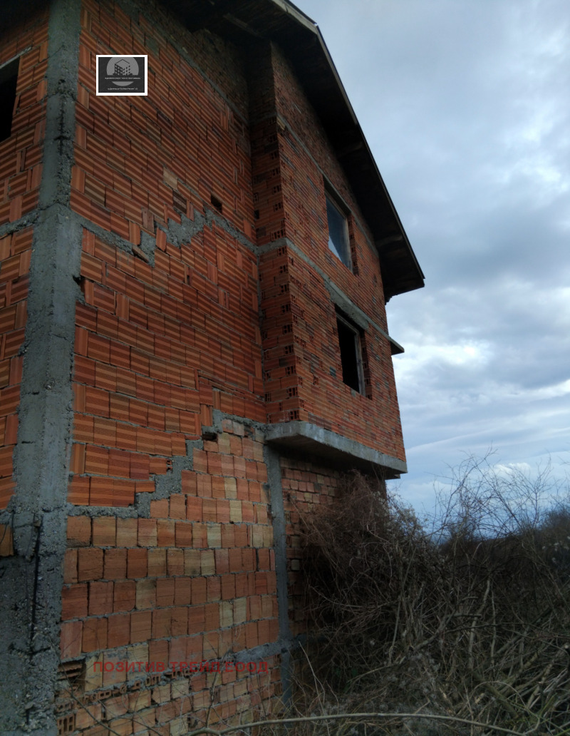 Продава КЪЩА, с. Голема Фуча, област Кюстендил, снимка 4 - Къщи - 52997385