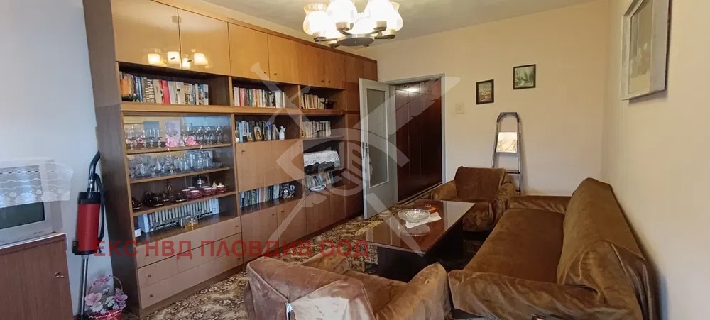 Продава МНОГОСТАЕН, гр. Пловдив, Каменица 1