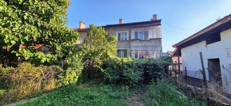 Продава ЕТАЖ ОТ КЪЩА в област Габрово, гр. Севлиево - 120 кв.м / 115 500 € » 225 898.37 лв., СУПРИММО ОФИСИ В СТРАНАТА