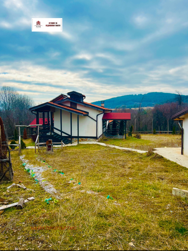 Продава ФЕРМА в област Перник, с. Боснек - 280 кв.м / 275 450 € » 538 733.37 лв., НАЙН ПРОПЪРТИС