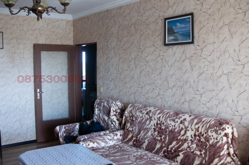 Продава 3-СТАЕН, гр. Лом, област Монтана, снимка 5 - Апартаменти - 52942070