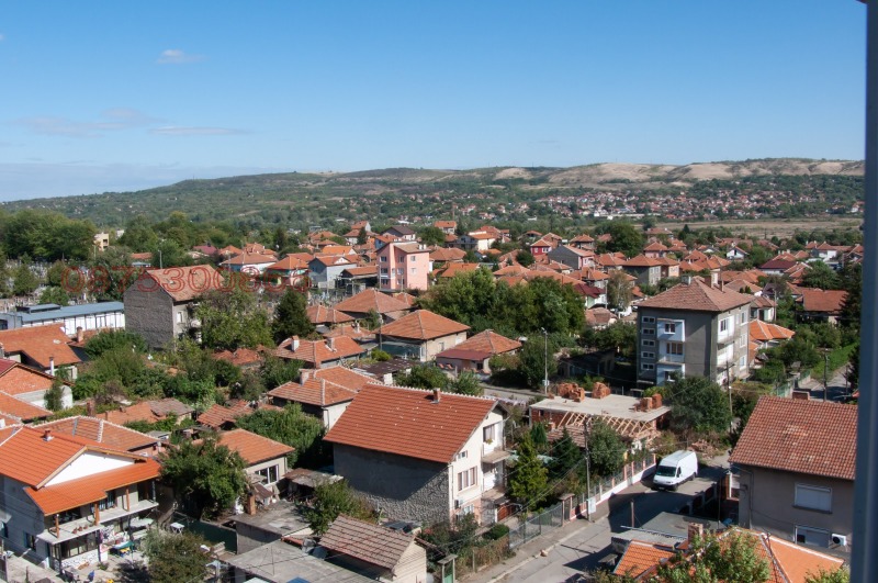 Продава 3-СТАЕН, гр. Лом, област Монтана