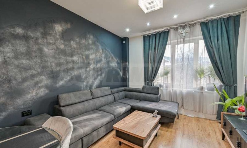 Продава 3-СТАЕН, гр. Перник, Рено, снимка 3 - Апартаменти - 53248481