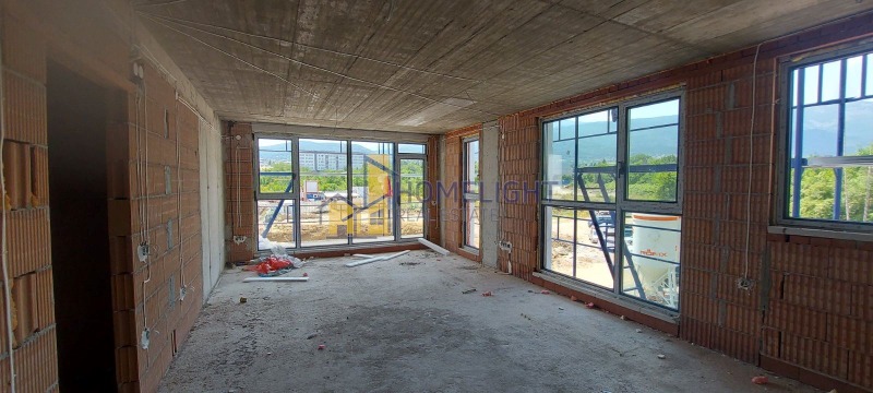 Te koop  3 slaapkamers Sofia , Mladost 4 , 168 m² | 87276594