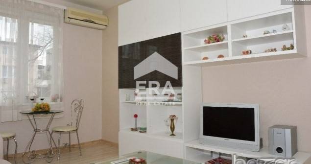 Продава ЕТАЖ ОТ КЪЩА, гр. Варна, ВИНС-Червен площад