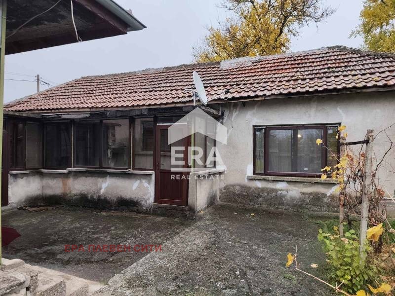 Продава КЪЩА, с. Сухаче, област Плевен, снимка 4 - Къщи - 52452093