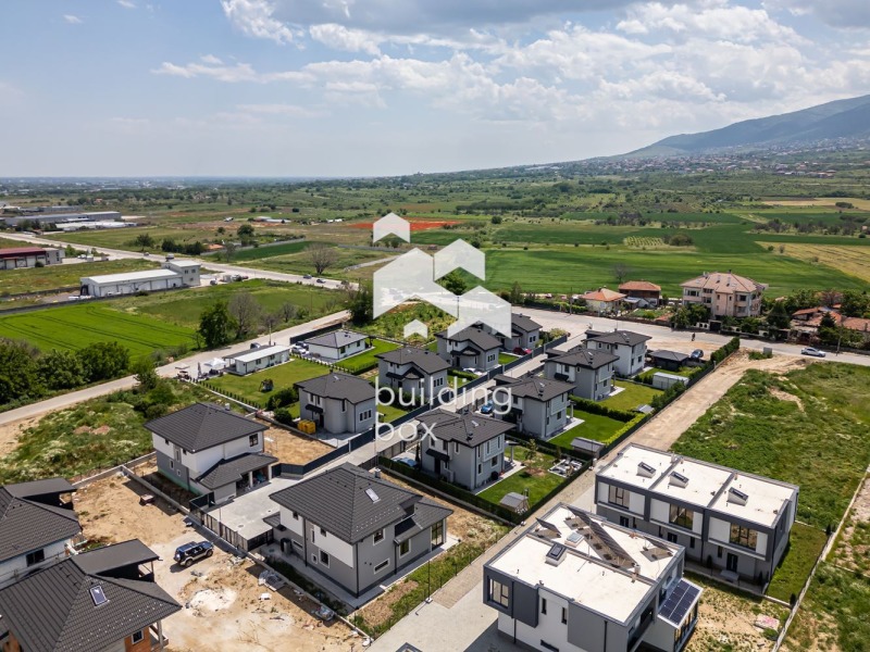 Продава КЪЩА, с. Първенец, област Пловдив, снимка 9 - Къщи - 53497071