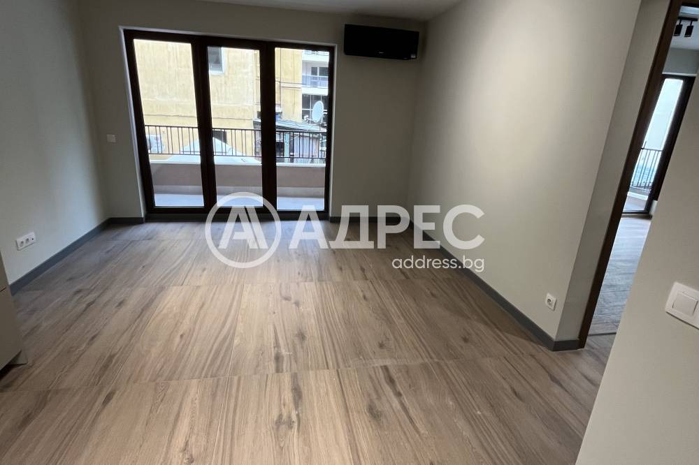 Продава 3-СТАЕН, гр. София, Център, снимка 2 - Апартаменти - 54426428