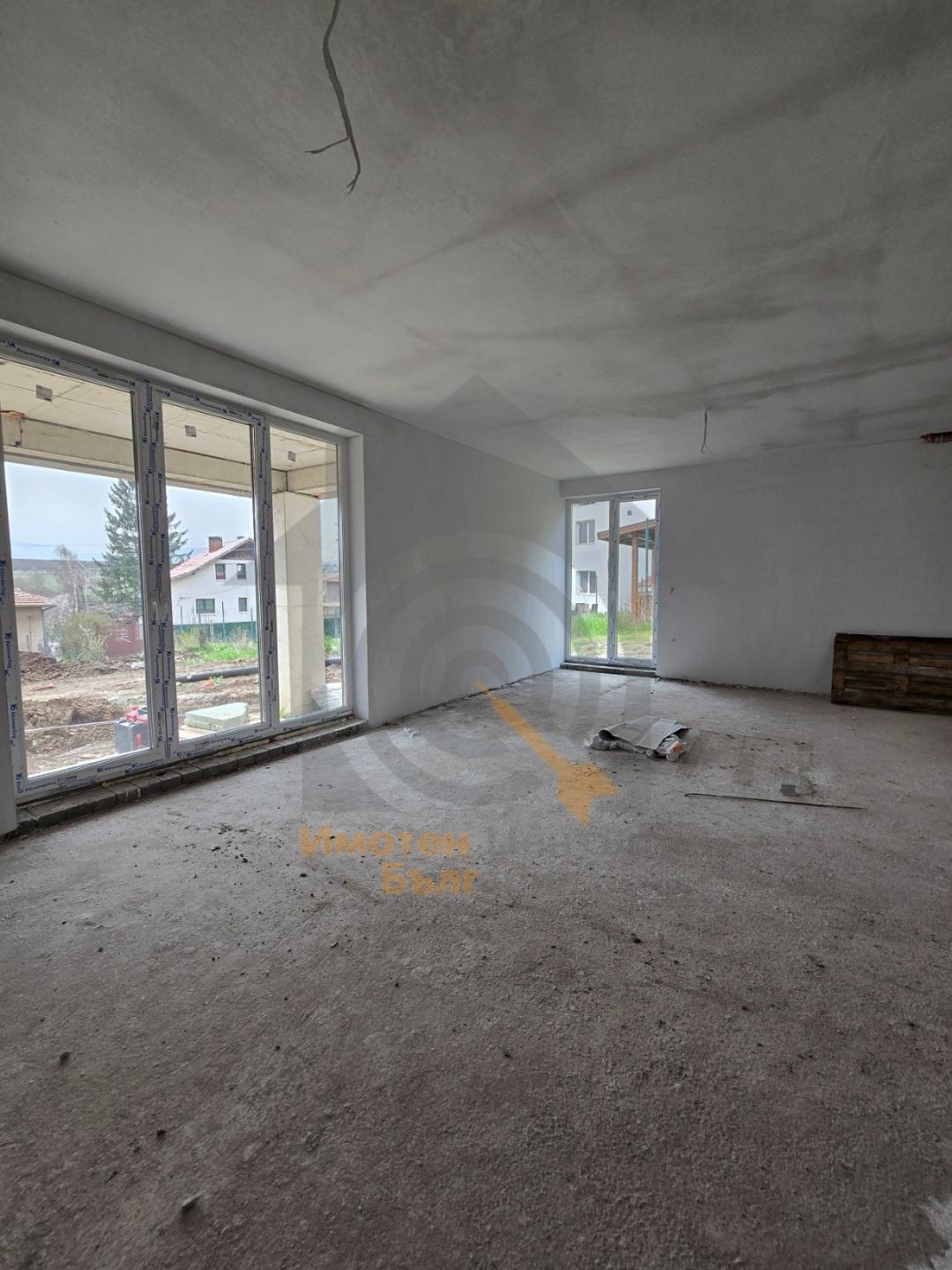 Продава КЪЩА, с. Гурмазово, област София област