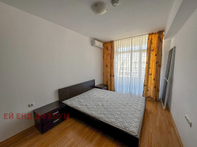 1 chambre k.k. Slantchev bryag, région Bourgas 5