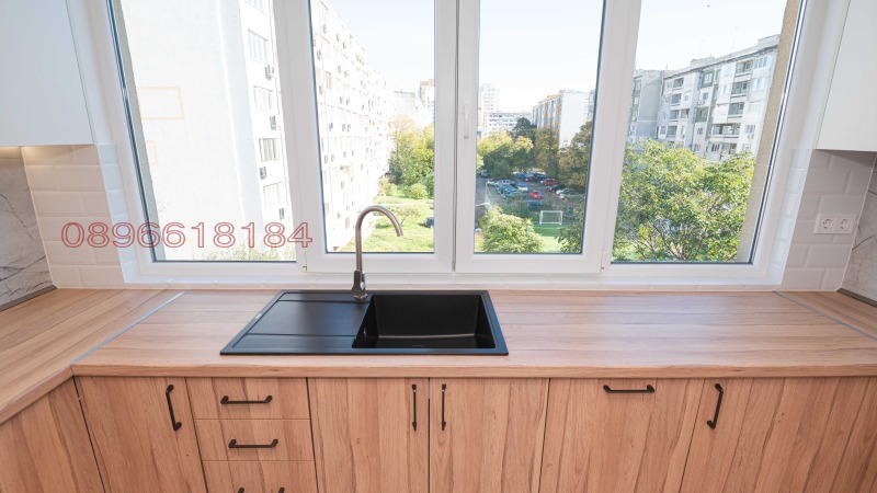 Продава 3-СТАЕН, гр. Бургас, Изгрев, снимка 3 - Апартаменти - 52342036