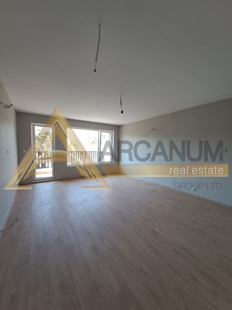 Продава 3-СТАЕН, гр. Варна, Централна поща
