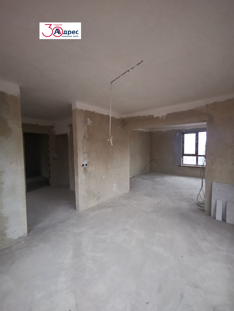 À venda  Mais de 3 quartos Dobritch , Sveti Georgi , 208 m² | 77188972 - imagem [2]