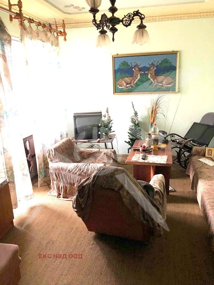 Продава  Многостаен град Пловдив , Изгрев , 130 кв.м | 63502374