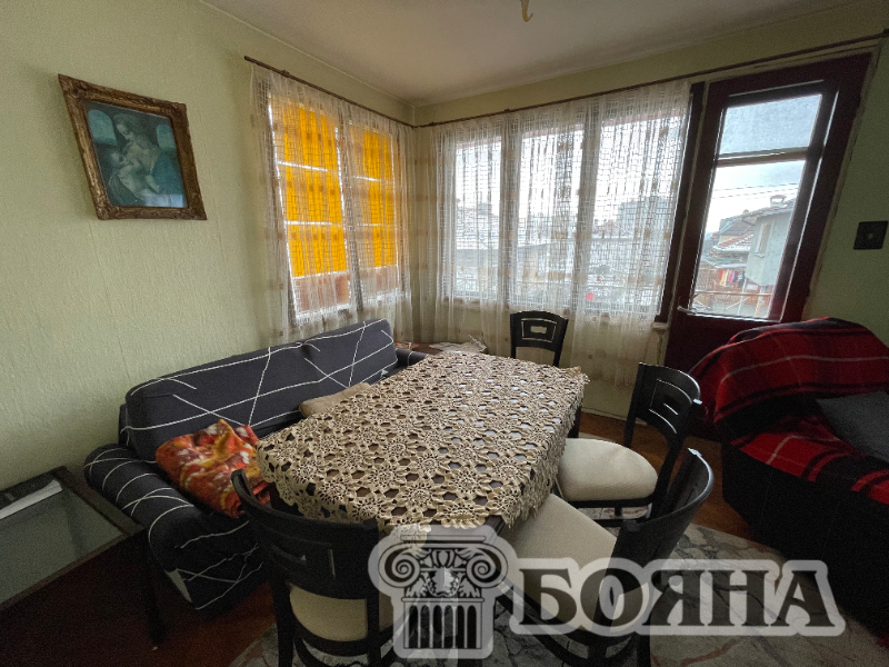 Продава  Етаж от къща град Шумен , Добруджански , 110 кв.м | 27502210 - изображение [2]