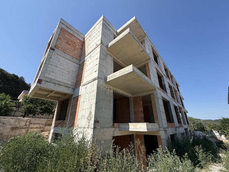 Продава 2-СТАЕН в град Варна, Виница - 49 кв.м / 75 000 € » 146 687.25 лв., РЕМАКС ПАРТНЪРС