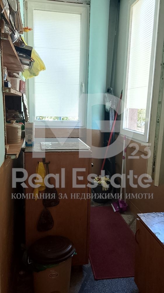 Продава ЕТАЖ ОТ КЪЩА, гр. Пловдив, Въстанически, снимка 5 - Етаж от къща - 56113575