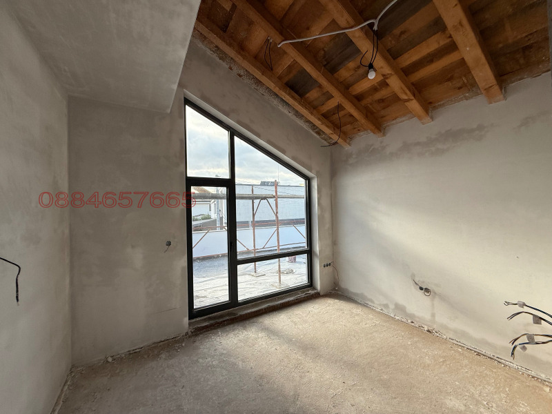 Продава КЪЩА, с. Равно поле, област София област, снимка 8 - Къщи - 52702895