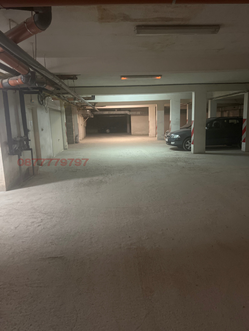 Til salg  Parkeringsplads Varna , Spartak Stadion , 17 kvm | 90582145 - billede [2]