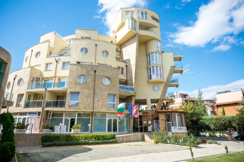 Продава  Хотел област Бургас , к.к. Слънчев бряг , 4563 кв.м | 63855328 - изображение [3]