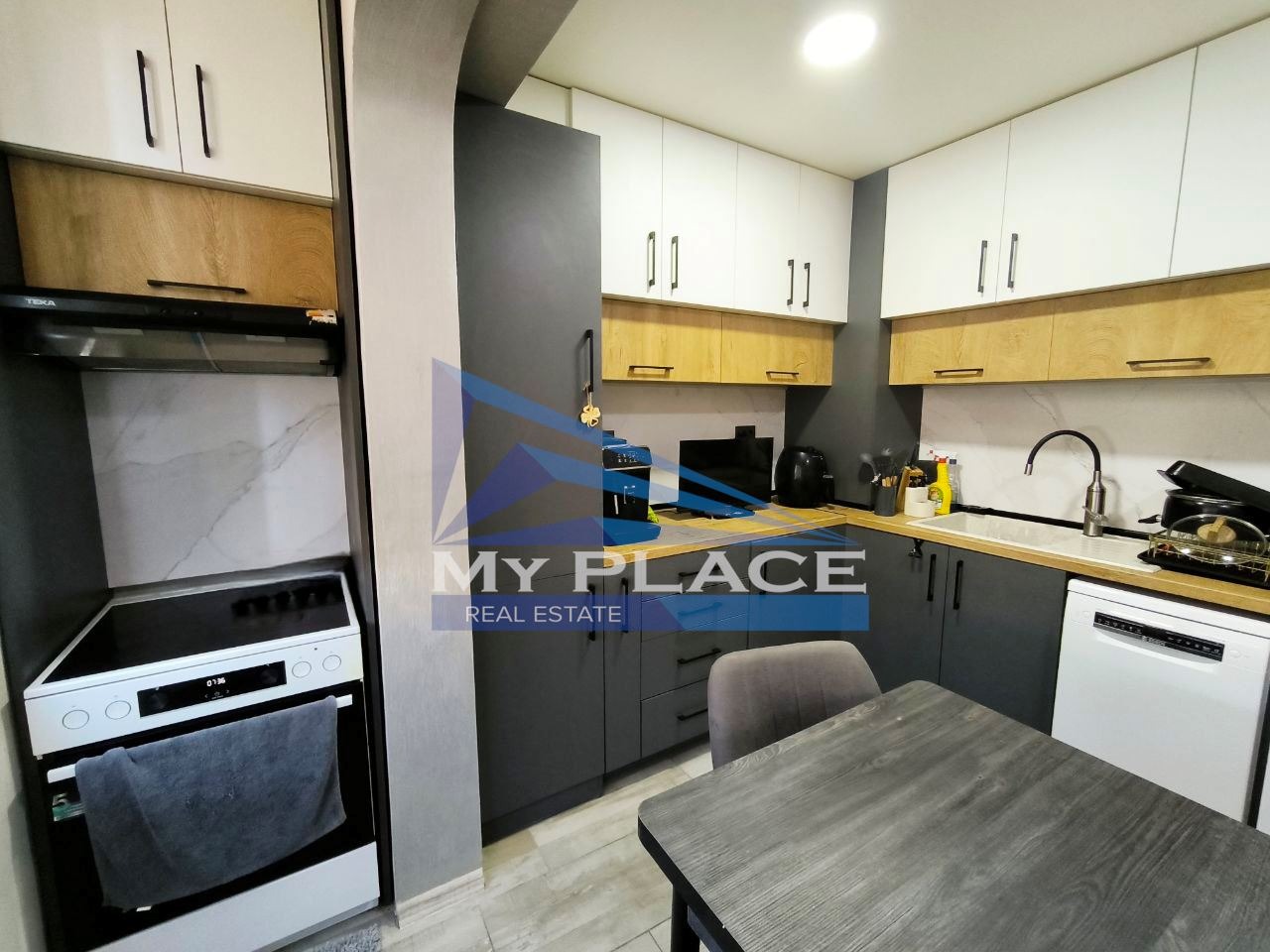 Продава 3-СТАЕН, гр. Шумен, Тракия, снимка 3 - Апартаменти - 53744374