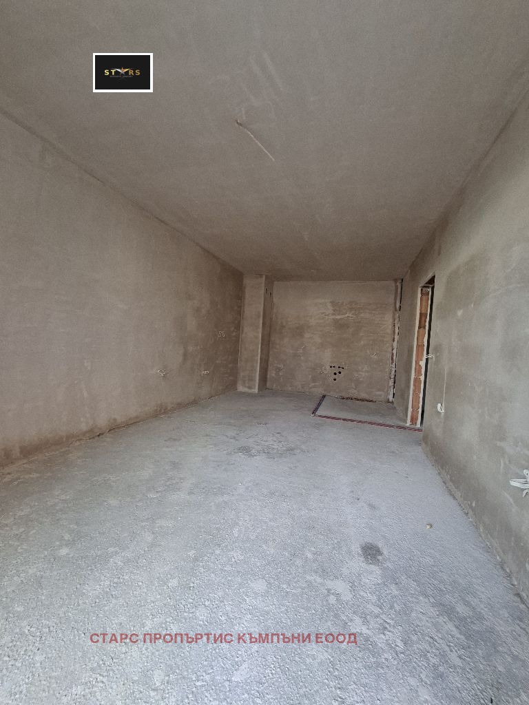 Продава 2-СТАЕН, град Варна, Левски 1 • 126546 € / 247502.46 лв. • 85152417 1