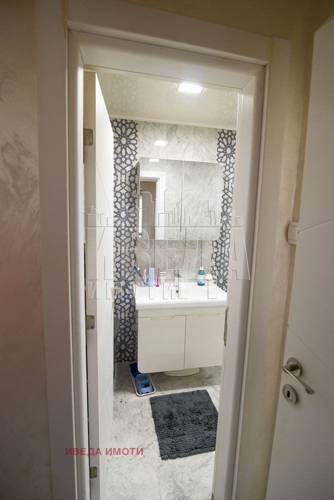 Продава  Етаж от къща град Варна , Централна поща , 130 кв.м | 25140286 - изображение [15]