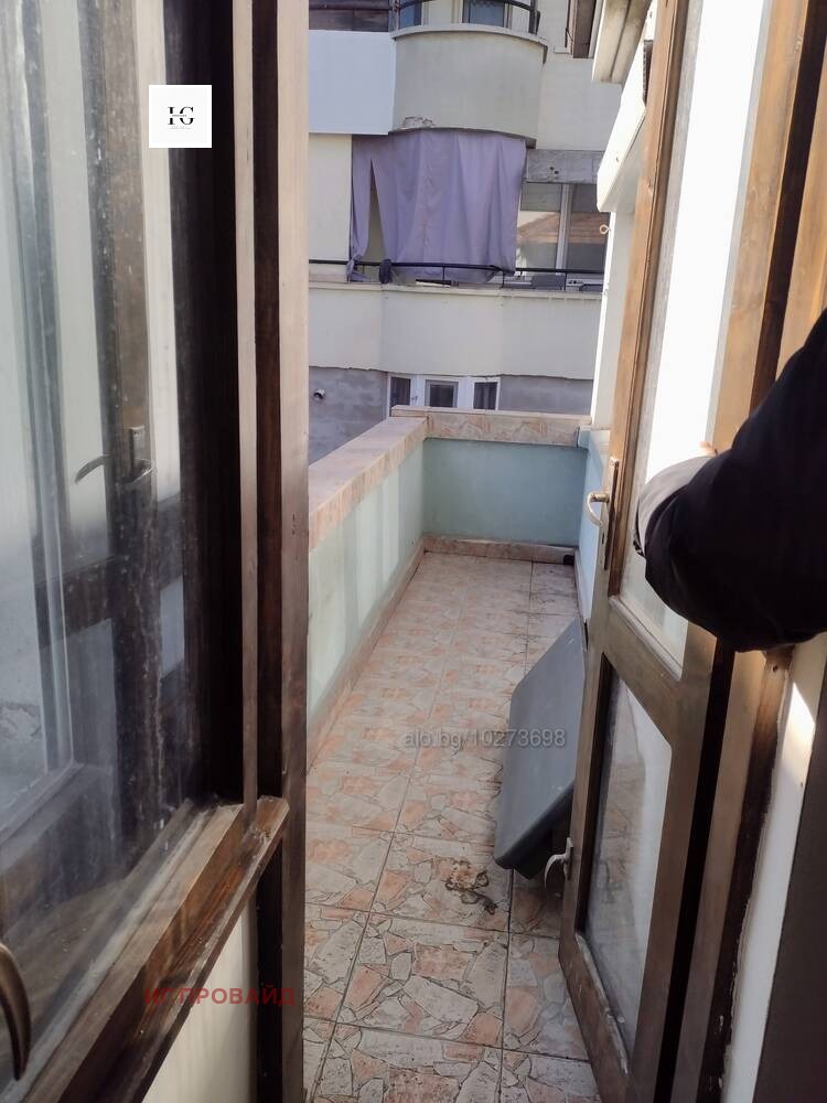 Продава ЕТАЖ ОТ КЪЩА, гр. Бургас, Център, снимка 8 - Етаж от къща - 53461651