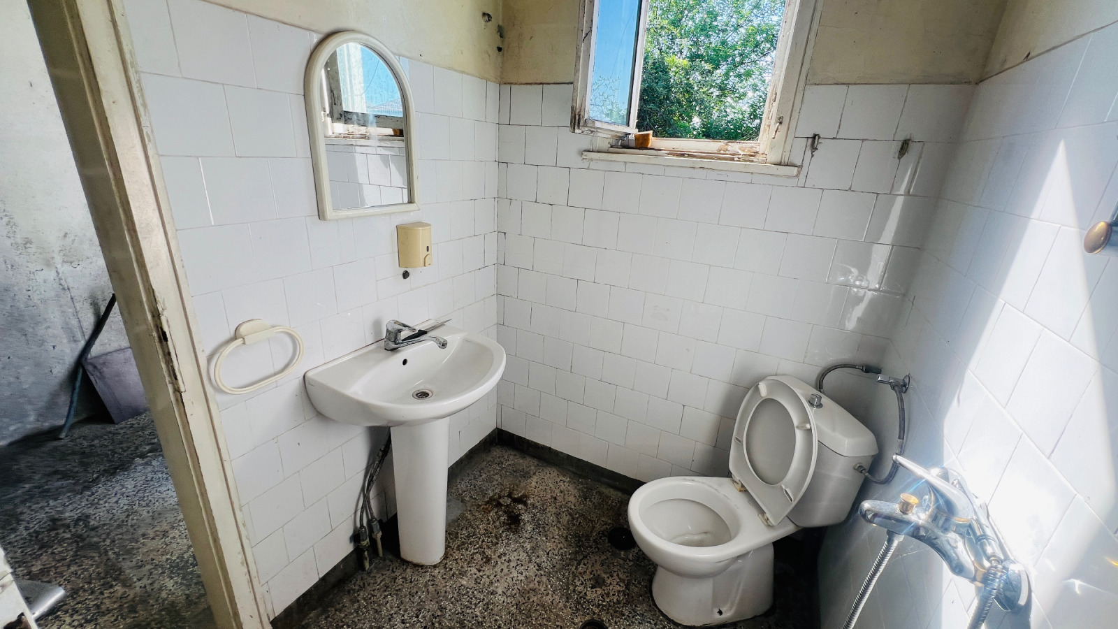 Продава КЪЩА, гр. Монтана, Широк център, снимка 8 - Къщи - 54861604