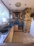 Продава ЕТАЖ ОТ КЪЩА, град Шумен, Пожарната • 180000 € • 39027412 — Holmes.bg