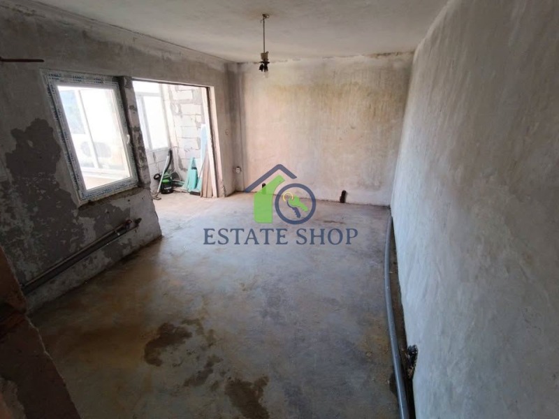 Продава 1-СТАЕН в град Пловдив, Тракия - 40 кв.м / 69 900 € » 136 712.52 лв., ЕСТЕЙТ ШОП