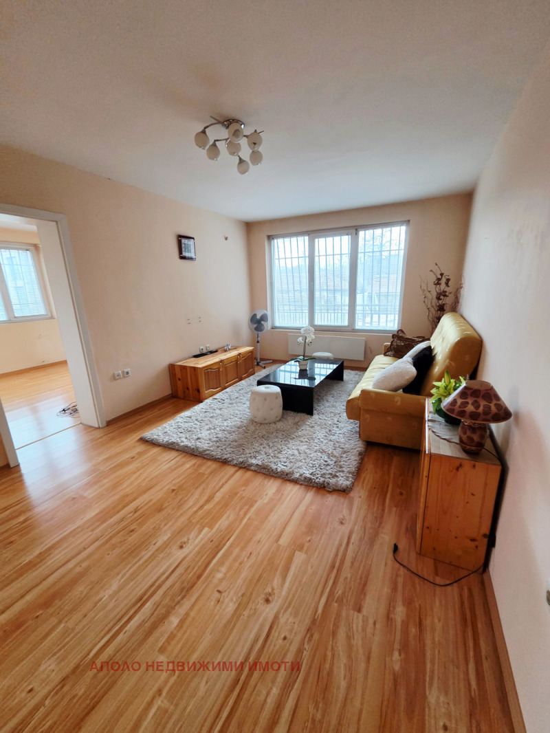 Продава 2-СТАЕН, гр. София, Триъгълника