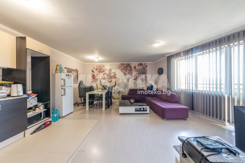 Продава 3-СТАЕН, гр. Варна, Бриз