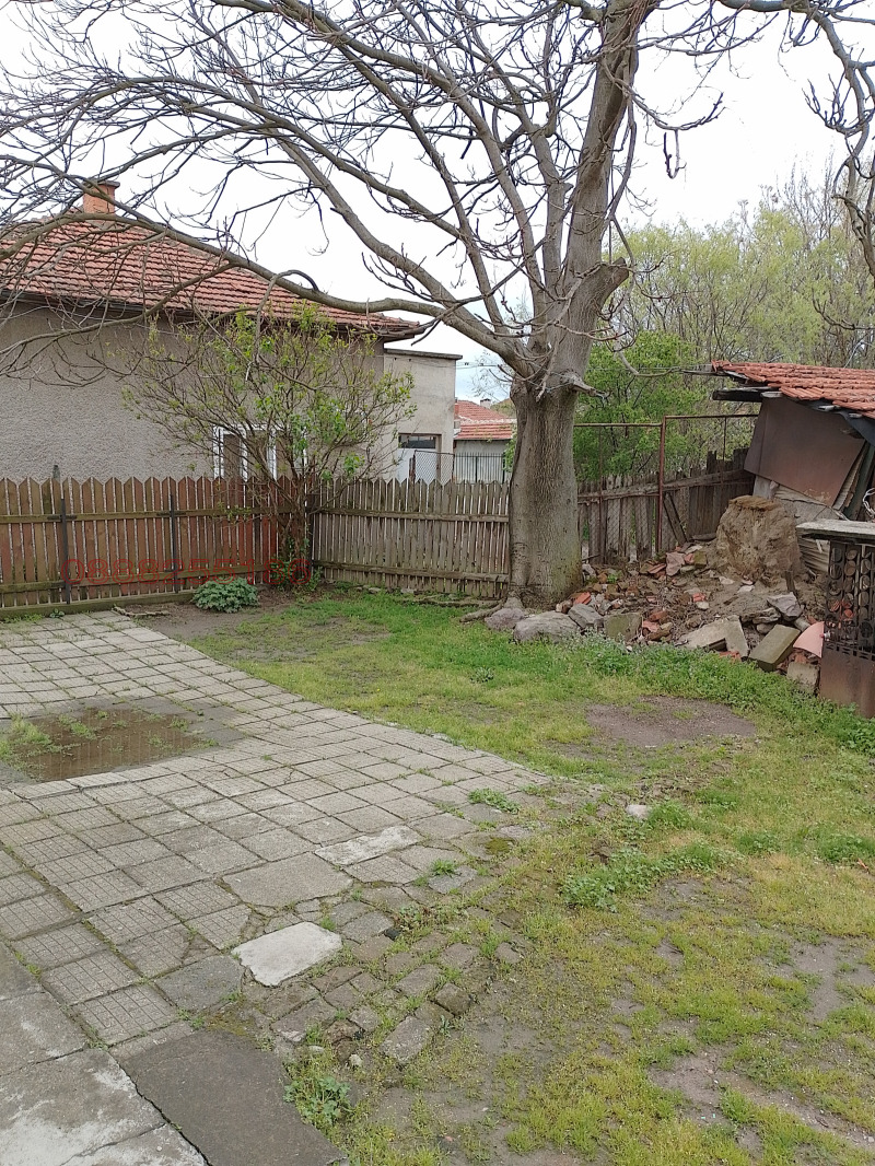 Продава КЪЩА, гр. Ямбол, Каргон, снимка 3 - Къщи - 52786032