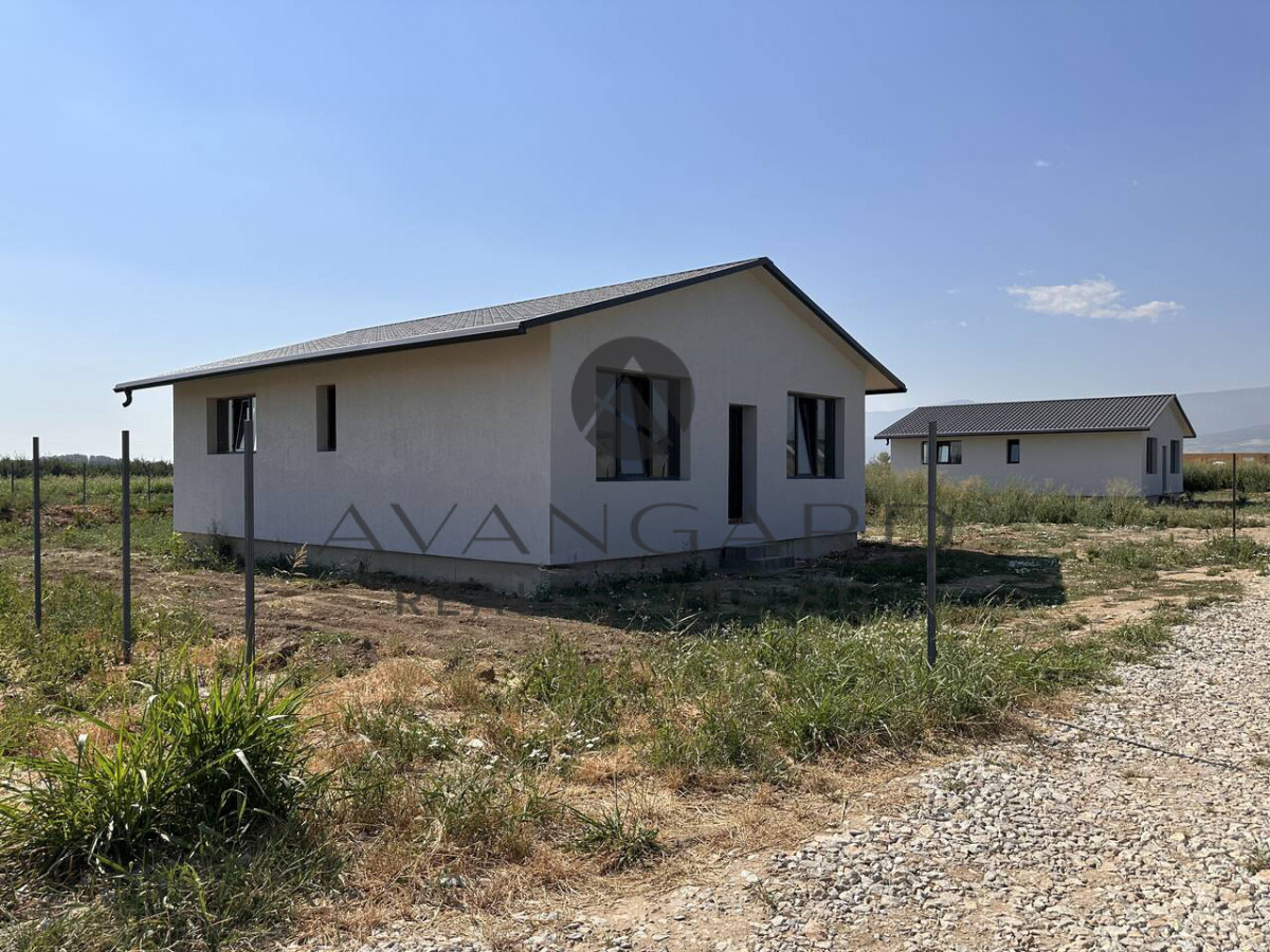 Продава КЪЩА, с. Оризари, област Пловдив, снимка 5 - Къщи - 55049993