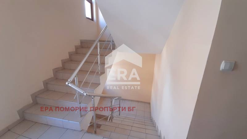 Продава 3-СТАЕН, гр. Поморие, област Бургас, снимка 15 - Aпартаменти - 47421173