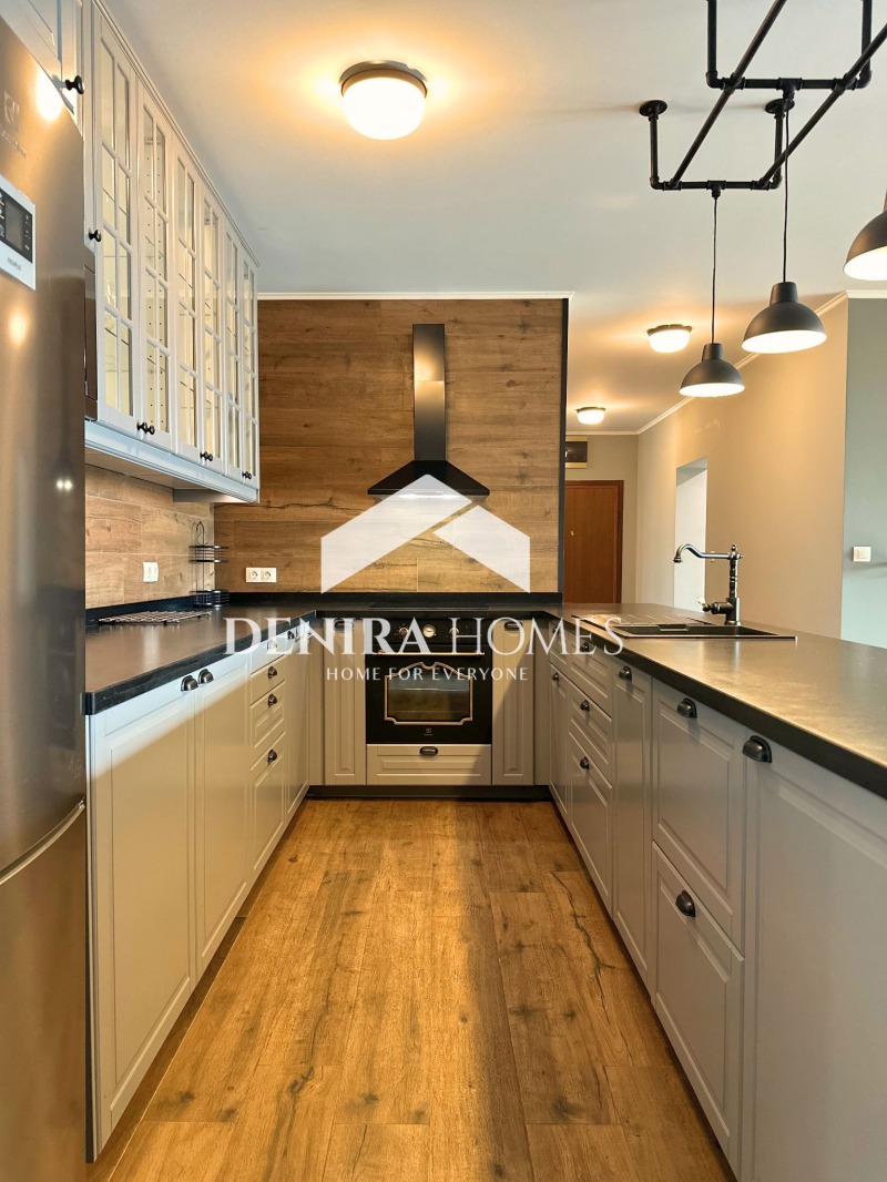 Продава 4-СТАЕН, гр. София, Изток, снимка 3 - Апартаменти - 52128319