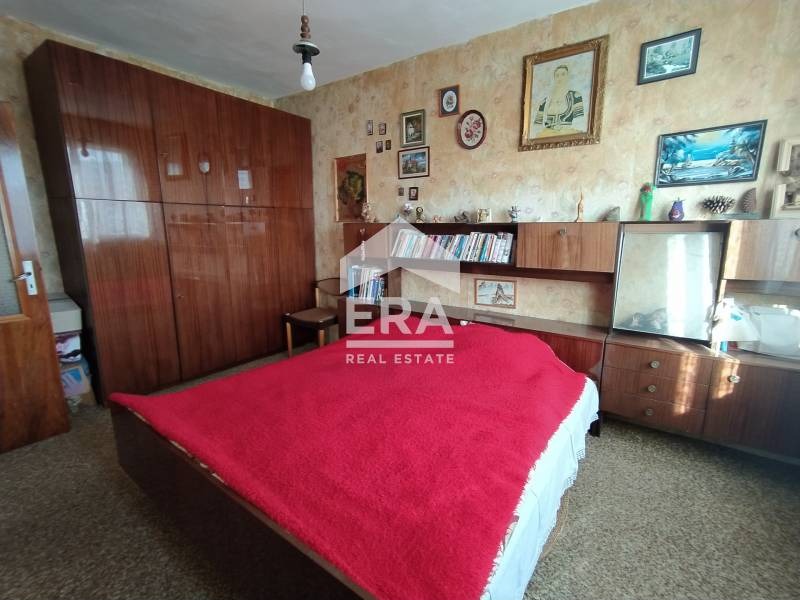 Продава  Етаж от къща област Варна , гр. Аксаково , 139 кв.м | 66765837 - изображение [15]