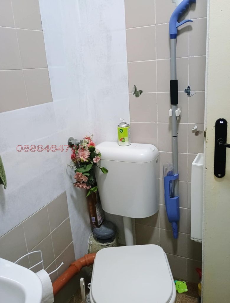 Продава ЕТАЖ ОТ КЪЩА, гр. Аксаково, област Варна, снимка 3 - Етаж от къща - 53702442