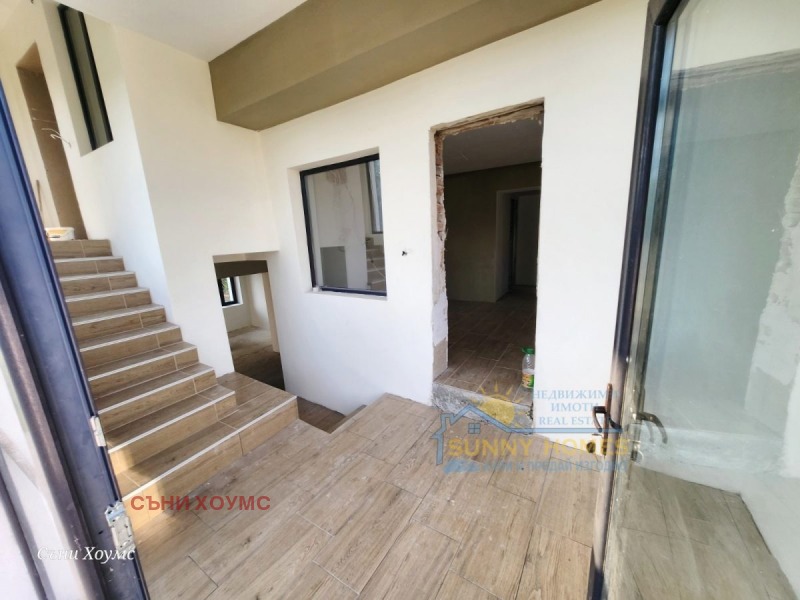 Till salu  Hus region Veliko Tarnovo , Polikraistje , 204 kvm | 92587193 - bild [2]