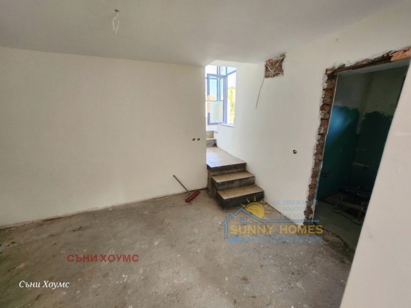 In vendita  Casa regione Veliko Tarnovo , Polikraishte , 204 mq | 92587193 - Immagine [4]