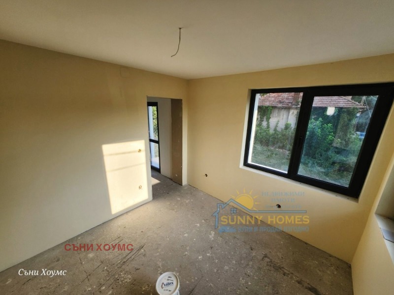 Na prodej  Dům oblast Veliko Tarnovo , Polikraište , 204 m2 | 92587193 - obraz [12]