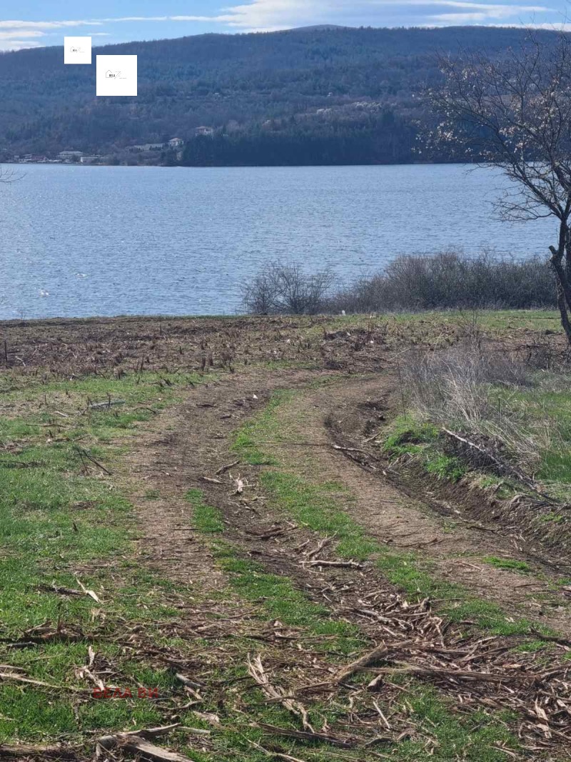 Satılık  Komplo bölge Pernik , Loboş , 2200 metrekare | 25295276 - görüntü [4]