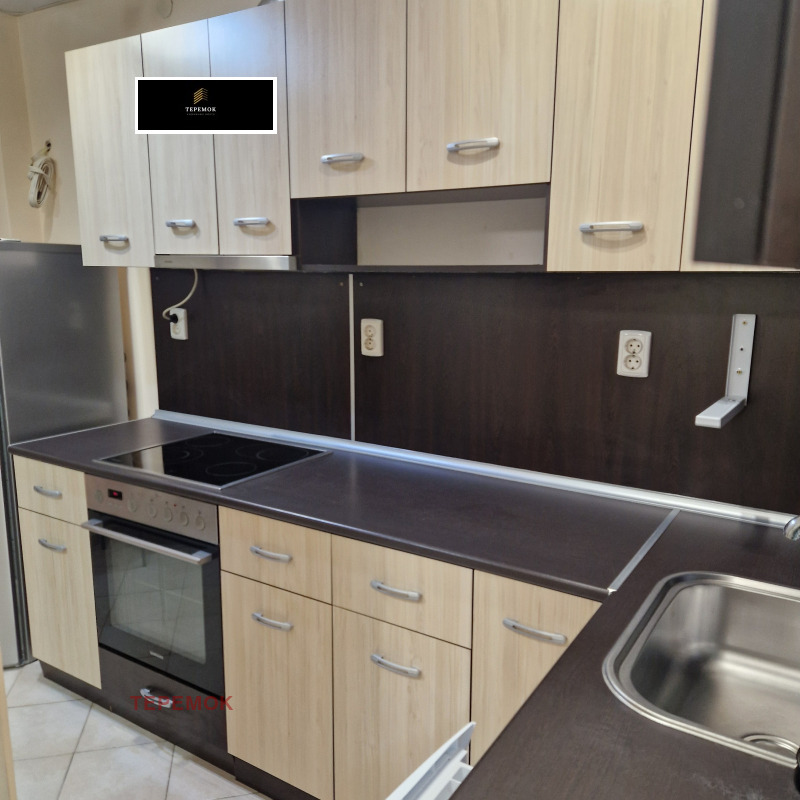 Продава 4-СТАЕН в град Шумен, Център - 92 кв.м / 165 000 € » 322 711.95 лв., ТЕРЕМОК
