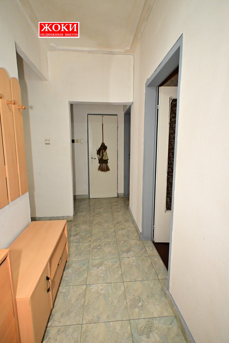 Продава  3-стаен град Перник , Изток , 88 кв.м | 31360794 - изображение [9]