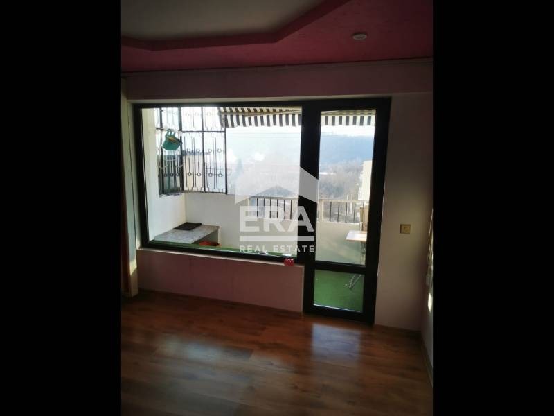 Продава 4-СТАЕН, гр. Велико Търново, Чолаковци, снимка 4 - Апартаменти - 53189957