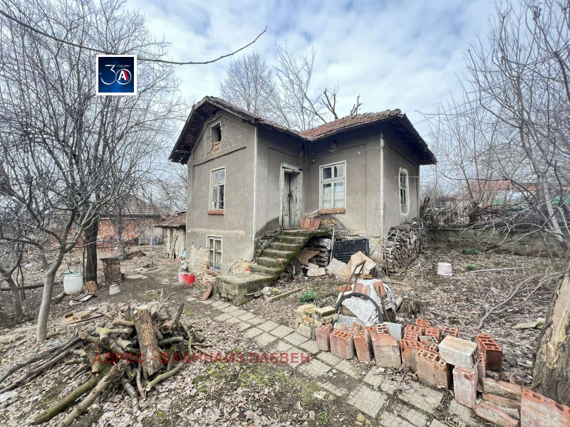 Продава КЪЩА, с. Гривица, област Плевен, снимка 3 - Къщи - 45401343