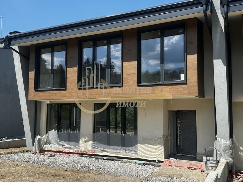 Продава  Къща град София , с. Панчарево , 260 кв.м | 56219391