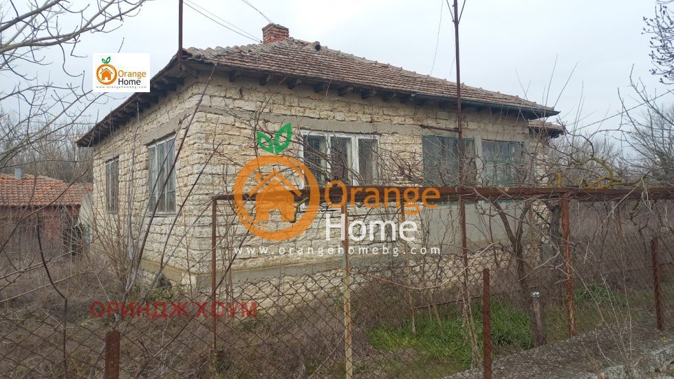 Продава КЪЩА, с. Горичане, област Добрич, снимка 2 - Къщи - 50901390